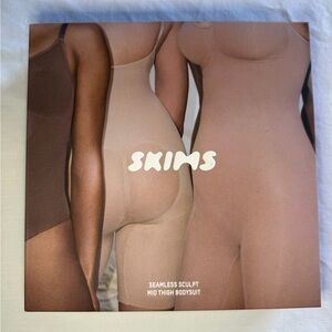 SKIMS Seamless Sculpt Bodysuit – Clay – Shapewear – NWT – Original Box